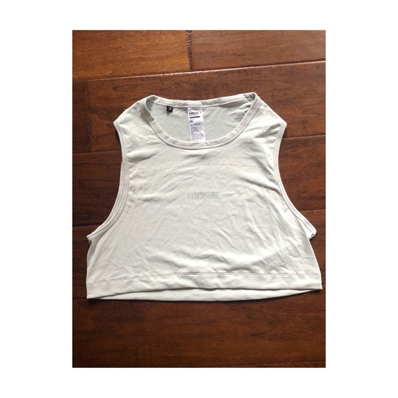 Gymshark Tops - Gymshark crop top